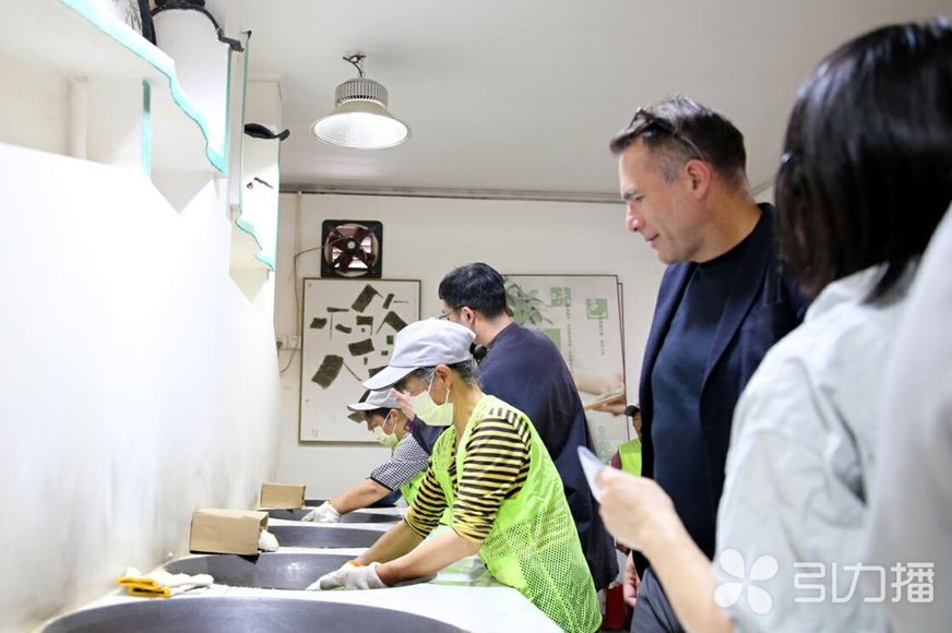 1744333926957414.jpg 9a3b6ade318647ca953d59475e55c1f2.jpg