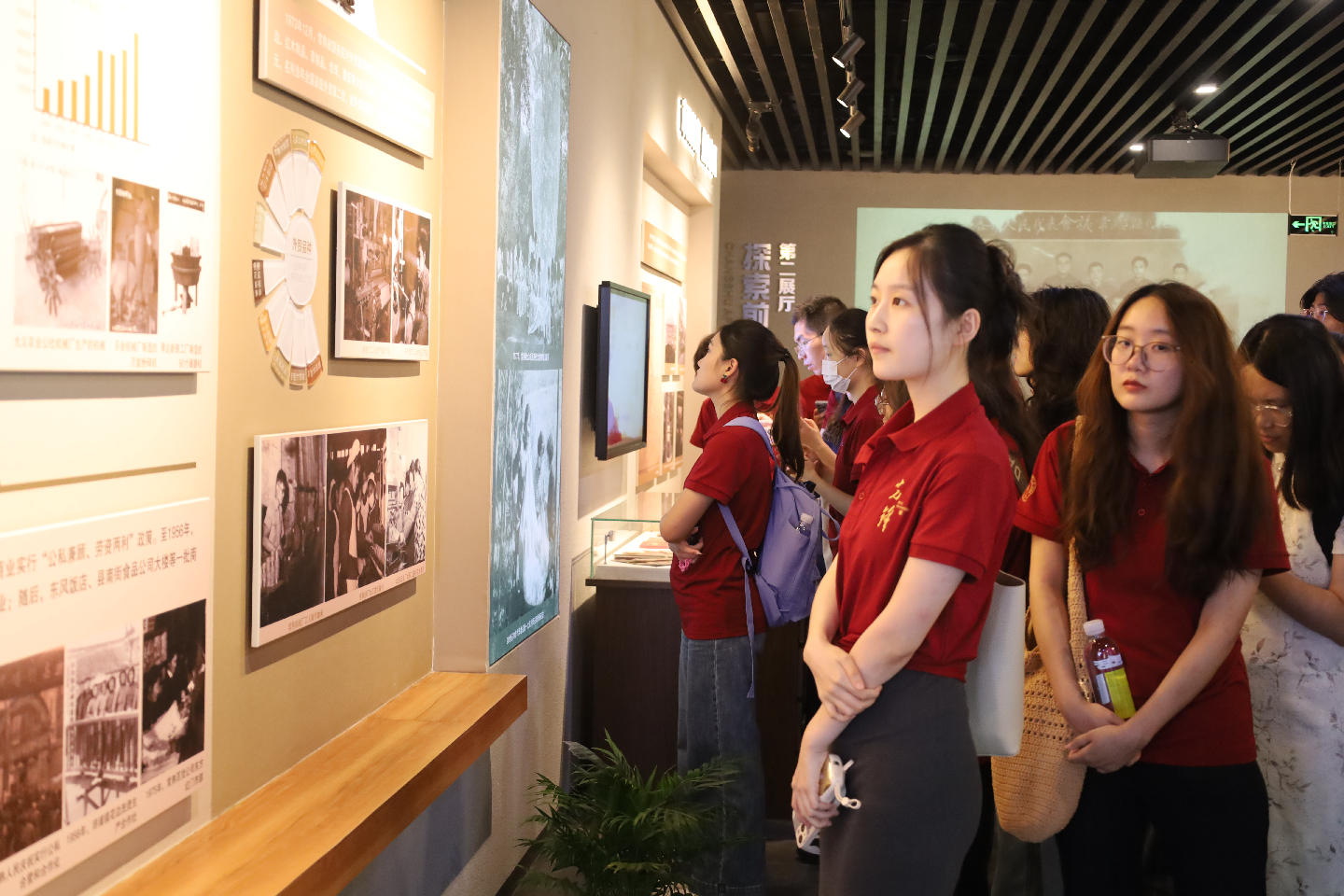 1758780947381003.jpg 1758780947381003.jpg